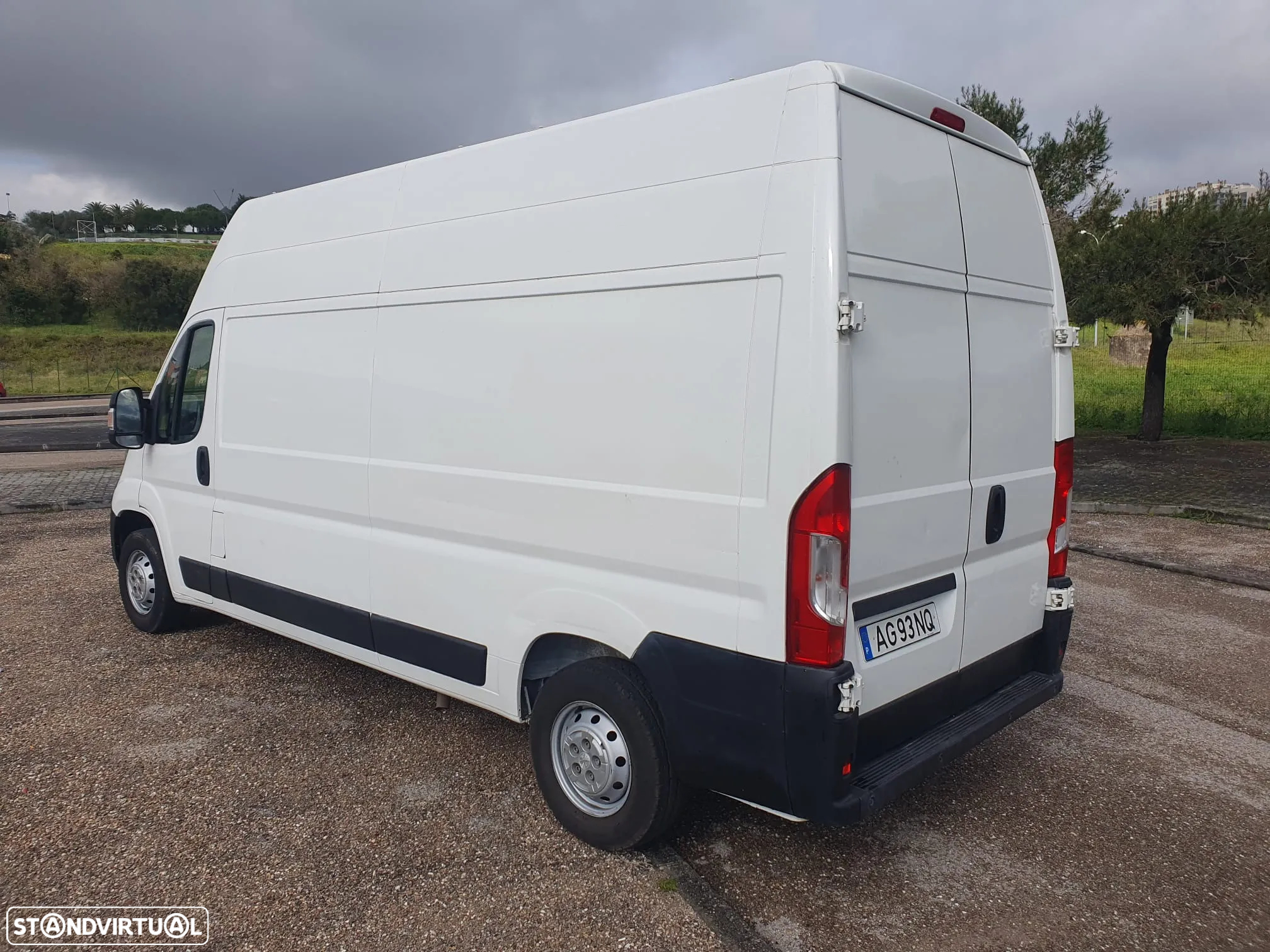 Peugeot Boxer 2.2 BlueHDI L3H3 Pro - 4