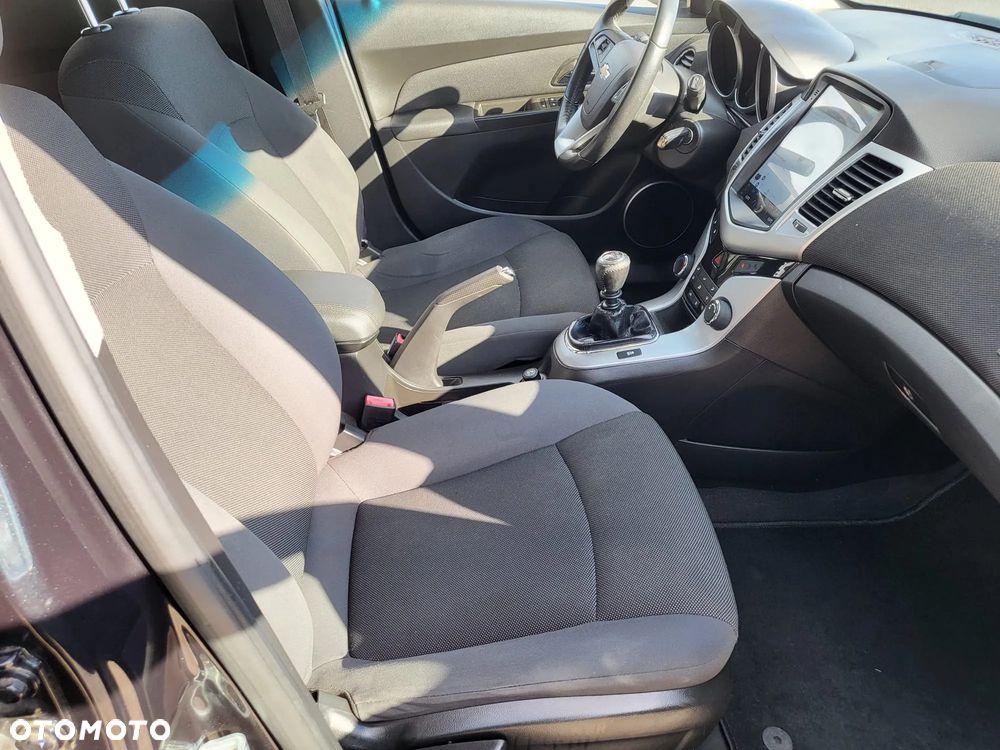 Chevrolet Cruze 1.6 - 22