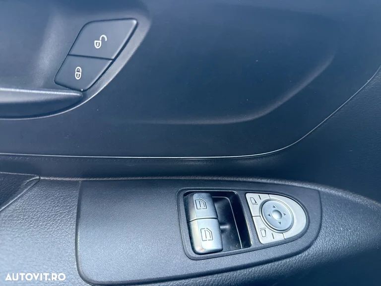 Mercedes-Benz Vito Compact 114 CDI 136CP RWD 9AT Pro - 31