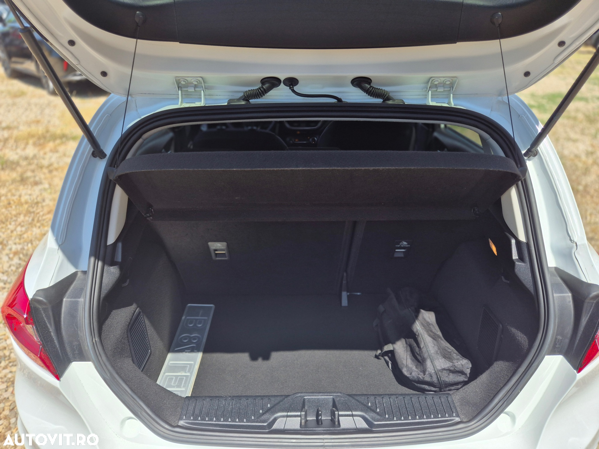 Ford Fiesta 1.0 EcoBoost Titanium - 11