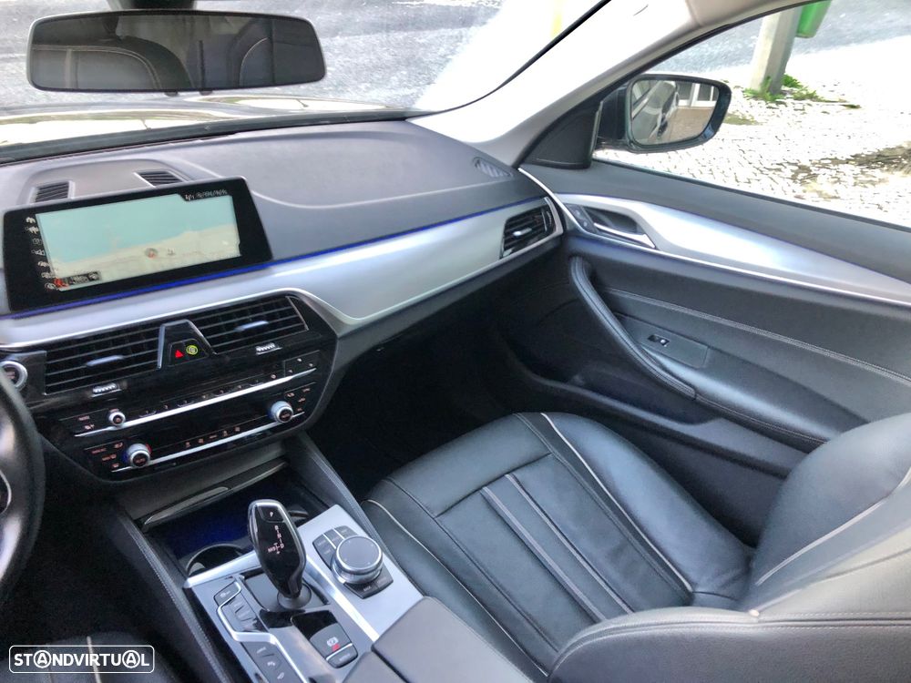 BMW 530 e iPerformance Line Luxury - 33