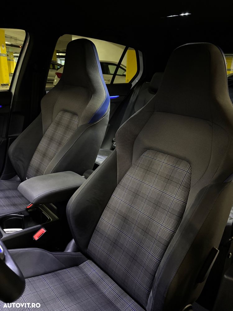 Volkswagen Golf GTE - 9
