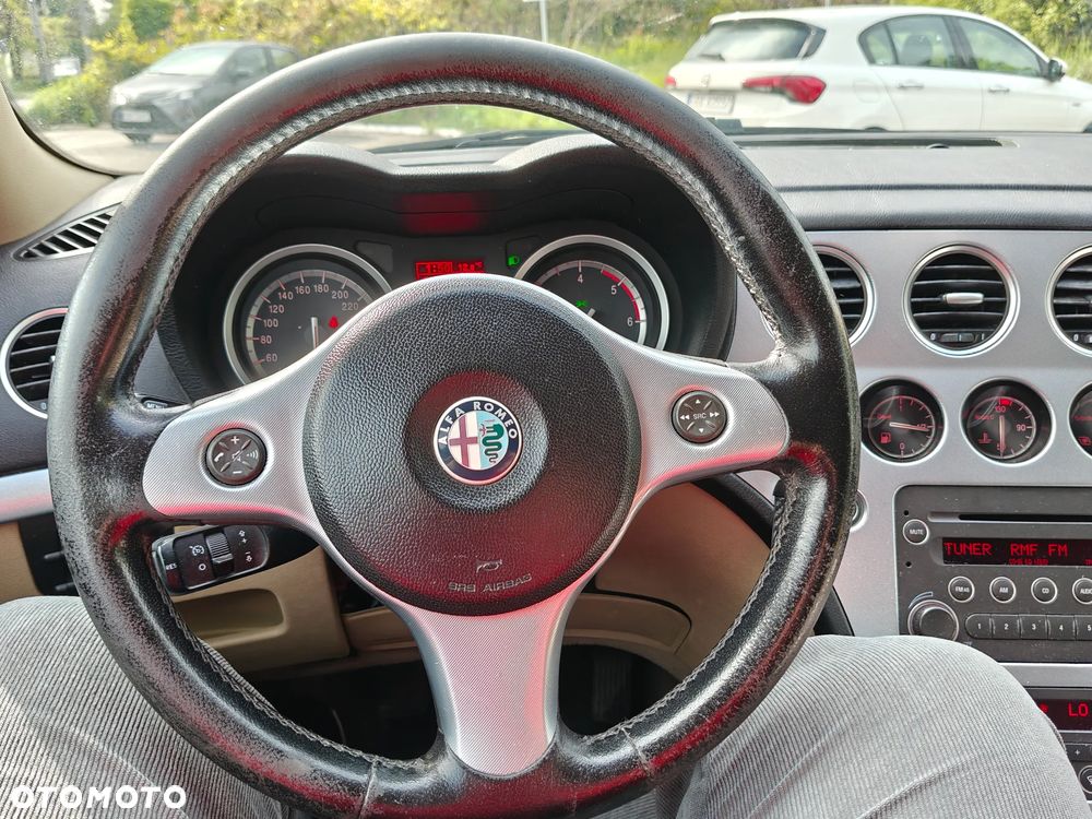 Alfa Romeo 159 1.9 JTDM 8V DPF Distinctive - 19