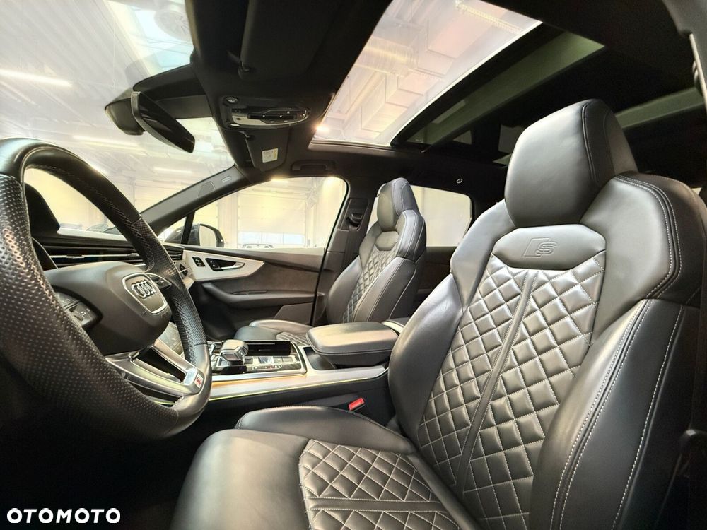 Audi Q7 - 25