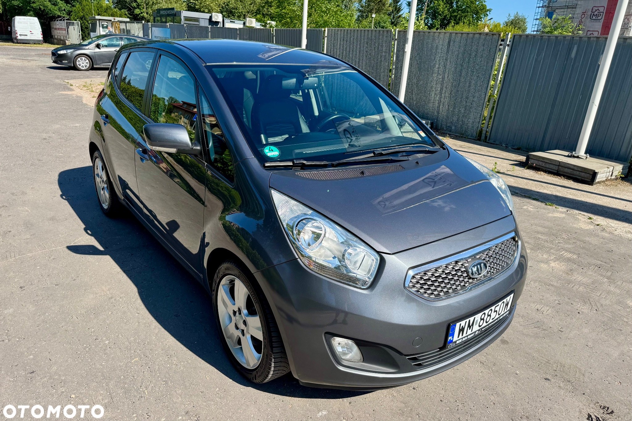 Kia Venga - 10