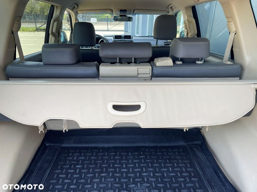 Toyota Land Cruiser - 15