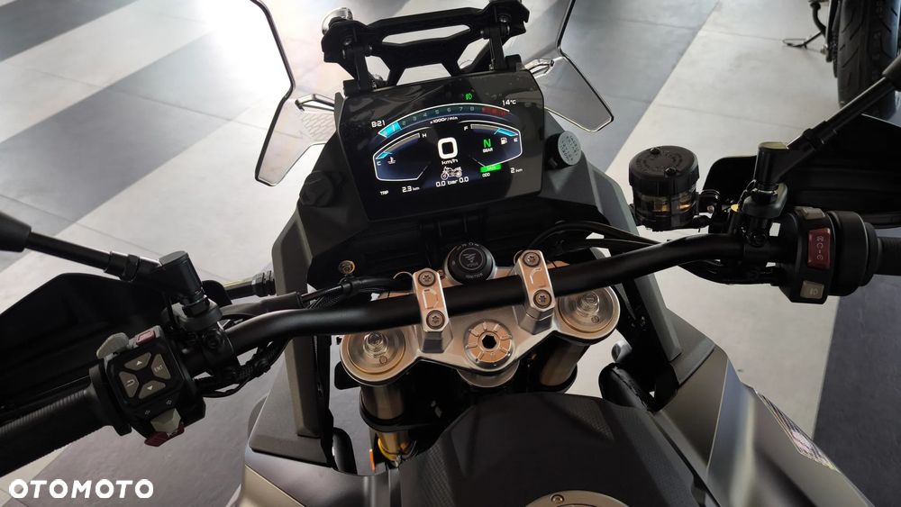 VOGE 900DSX - 5