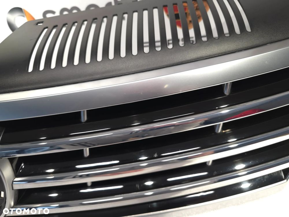 VW PASSAT CC 3C8 LIFT ZWYKŁY / R-LINE BARDZO ŁADNA ATRAPA / GRILL PRZEDNI PRZÓD W SATYNIE , NR 3C8853653A , NR AUKCJI GL851 - 8