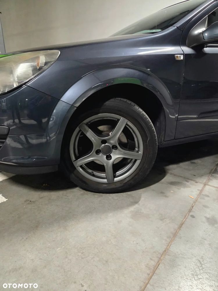 Opel Astra - 4