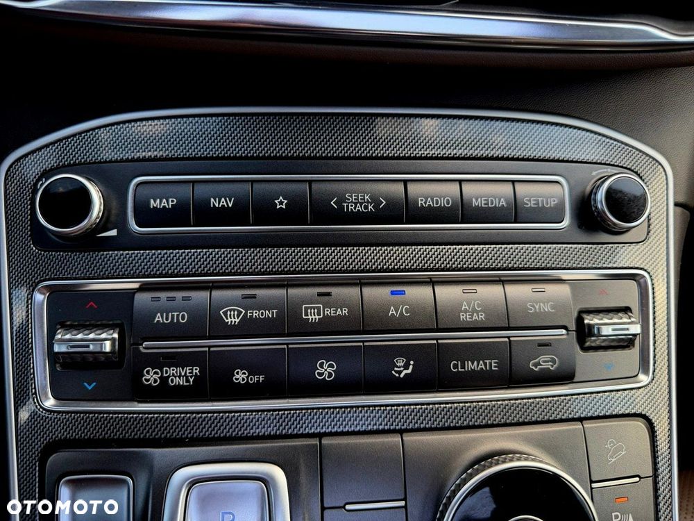 Hyundai Santa Fe - 33