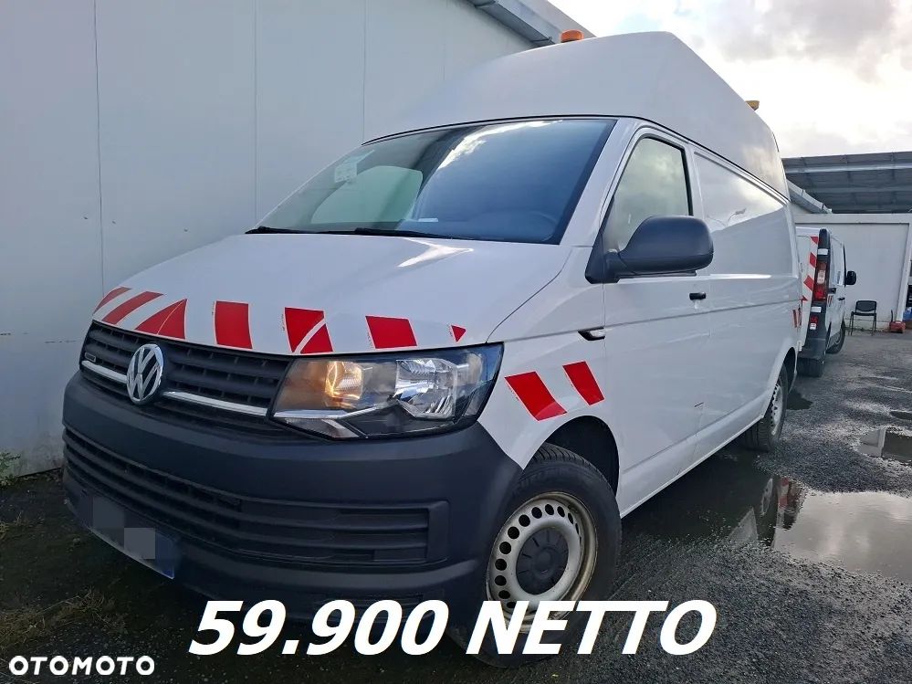Volkswagen Transporter - 2