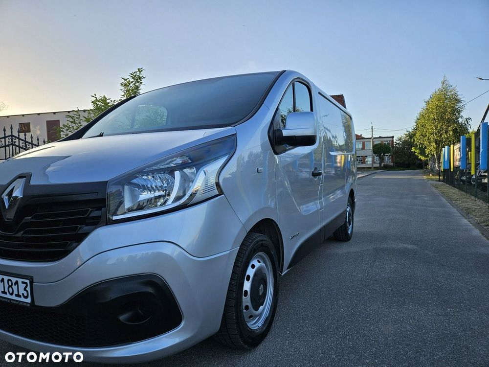 Renault Trafic - 16