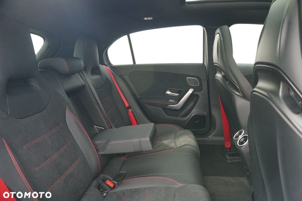 Mercedes-Benz Klasa A 45 S AMG 4-Matic 8G-DCT - 10