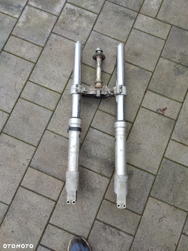 Zawieszenie, lagi, półka dolna Honda CBR 900RR SC33