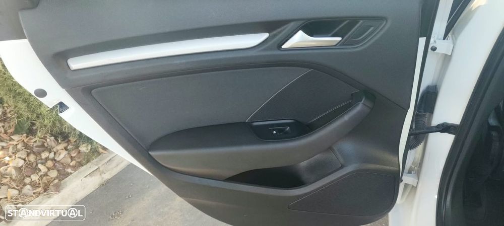 Audi A3 Sportback 1.6 TDI - 6