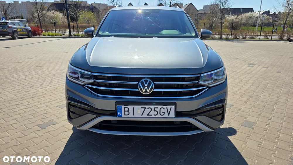 Volkswagen Tiguan Allspace 2.0 TSI 4Mot Elegance DSG - 24