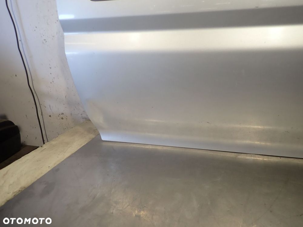 DRZWI PRAWY PRZÓD HONDA HR-V - 2