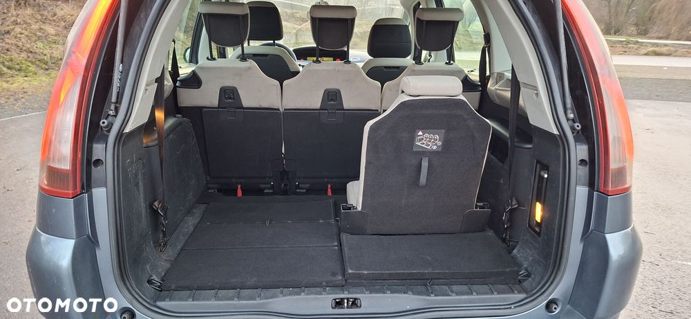 Citroën C4 Grand Picasso - 17