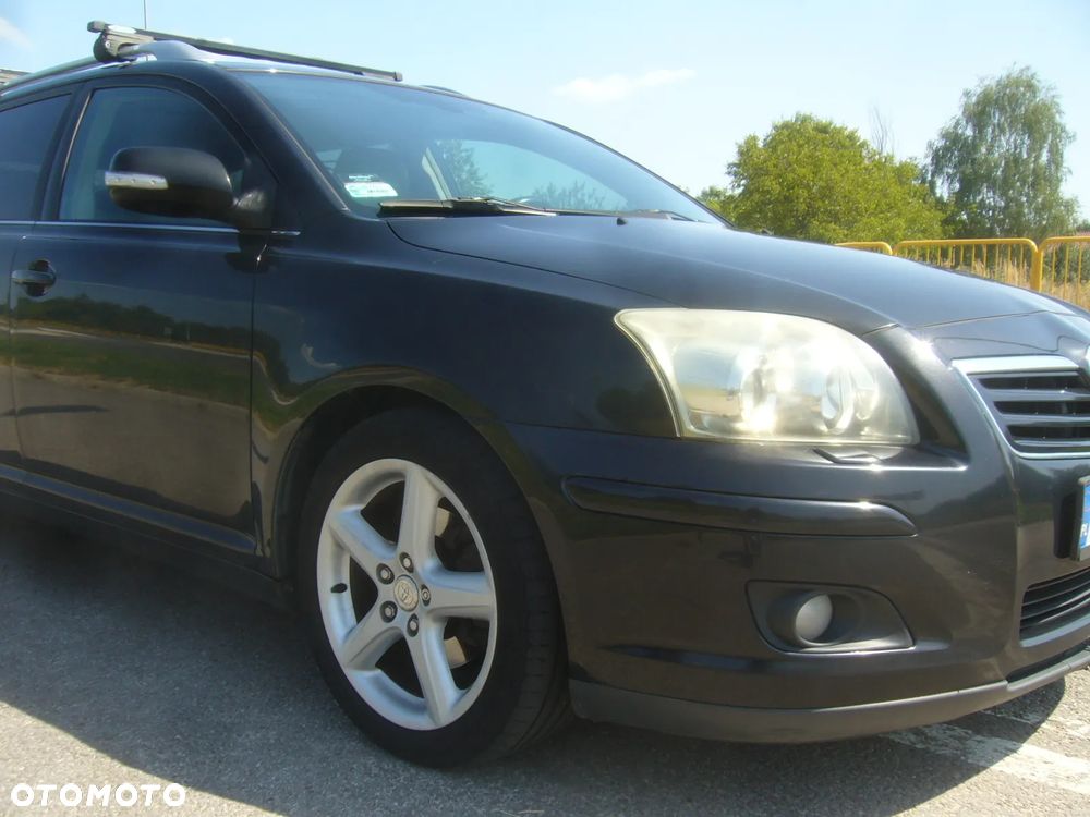 Toyota Avensis 2.2 D-4D Prestige - 2