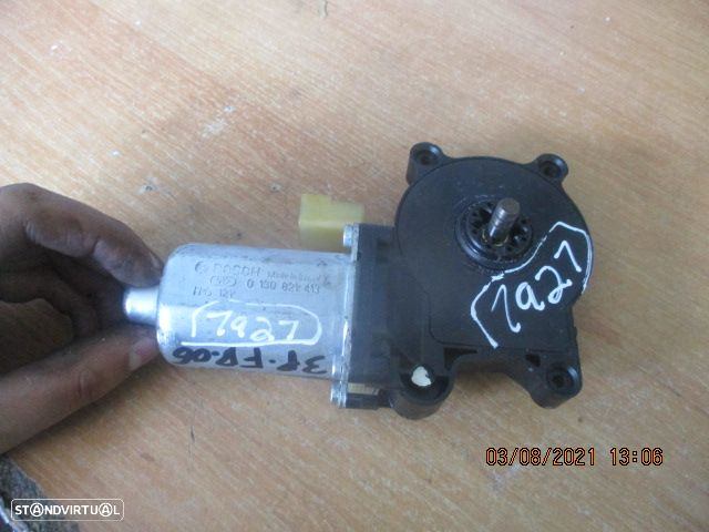 Motor Elevador Vidro 0130821413 VW FOX 2006 FD VW FOX (5Z) 2006 1.4TDI 70CV 3P CINZA F DRT - 4