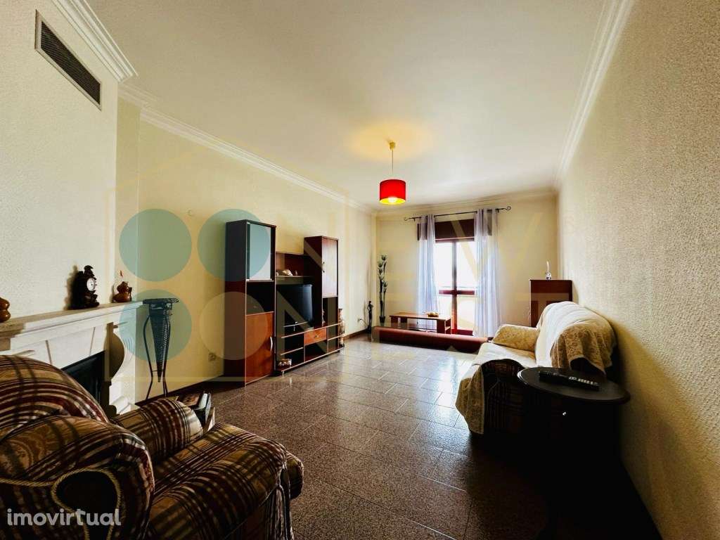 Arrendamento T2 com parqueamento - Hospital - Grande imagem: 5/21