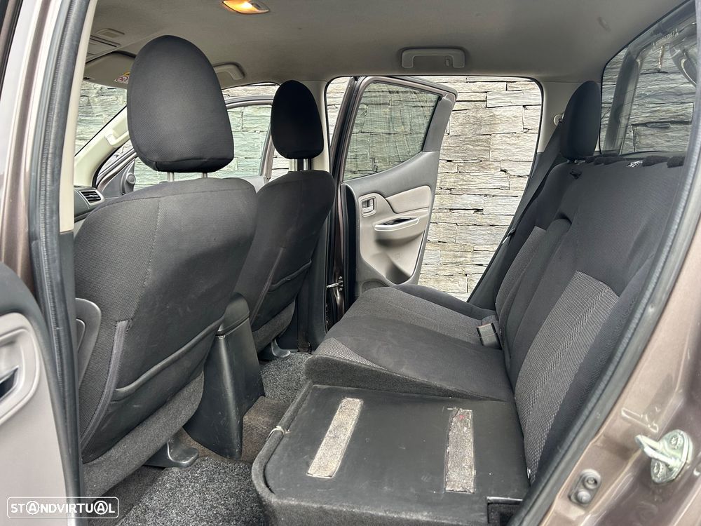 Mitsubishi L200 - 15