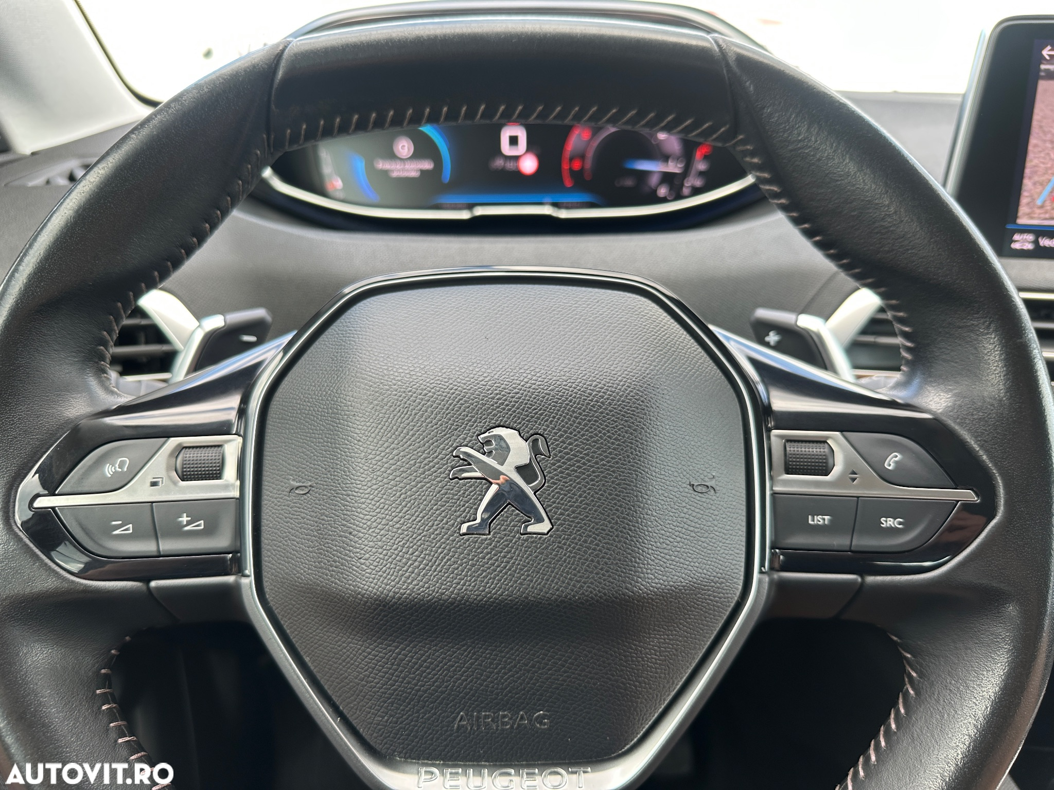 Peugeot 3008 BlueHDi 130 Stop & Start EAT8 Allure - 24