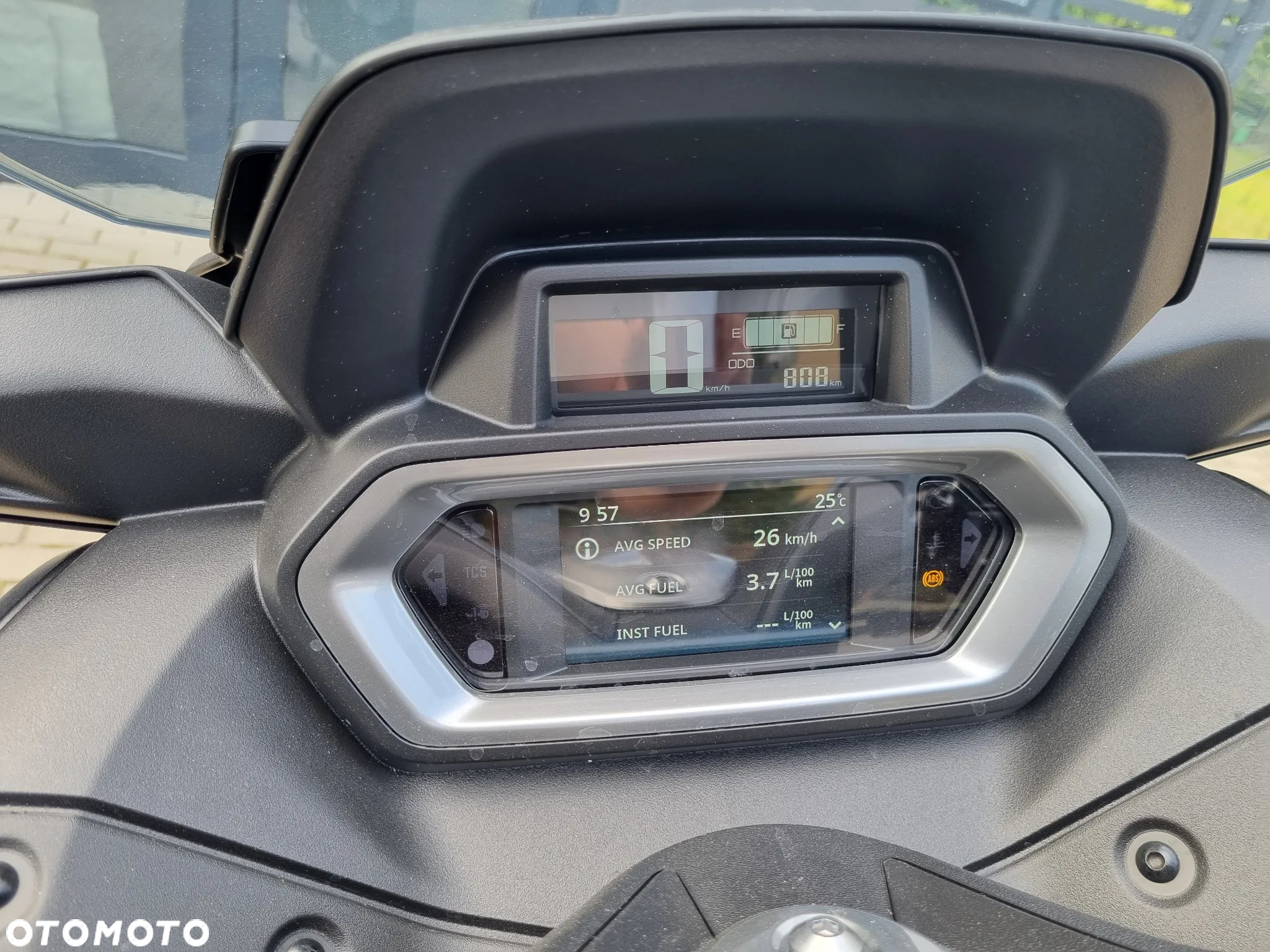 Yamaha X-max - 8