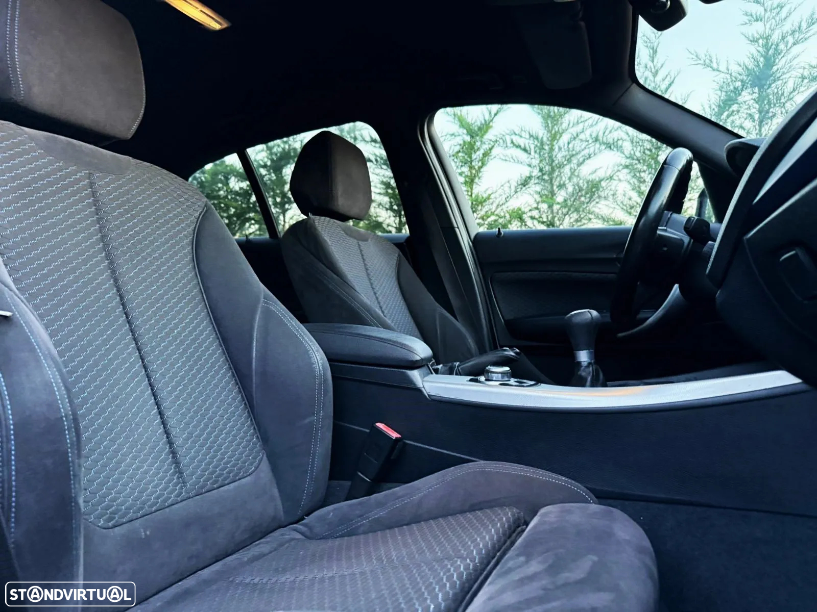BMW 120 d Pack M - 14