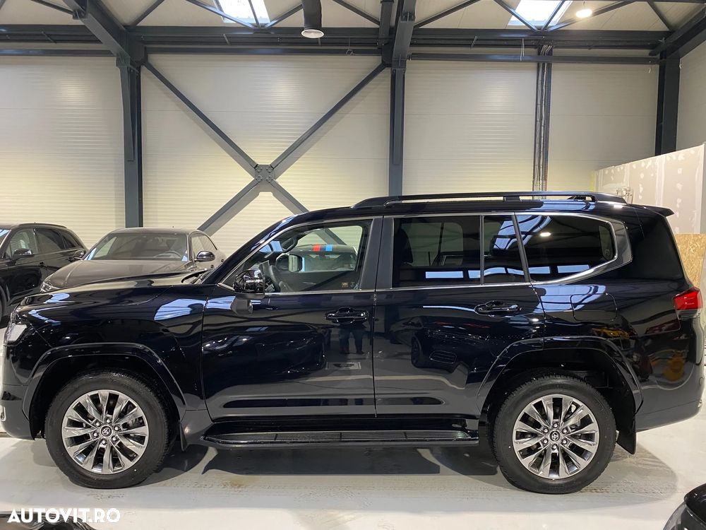 Toyota Land Cruiser 300 - 6