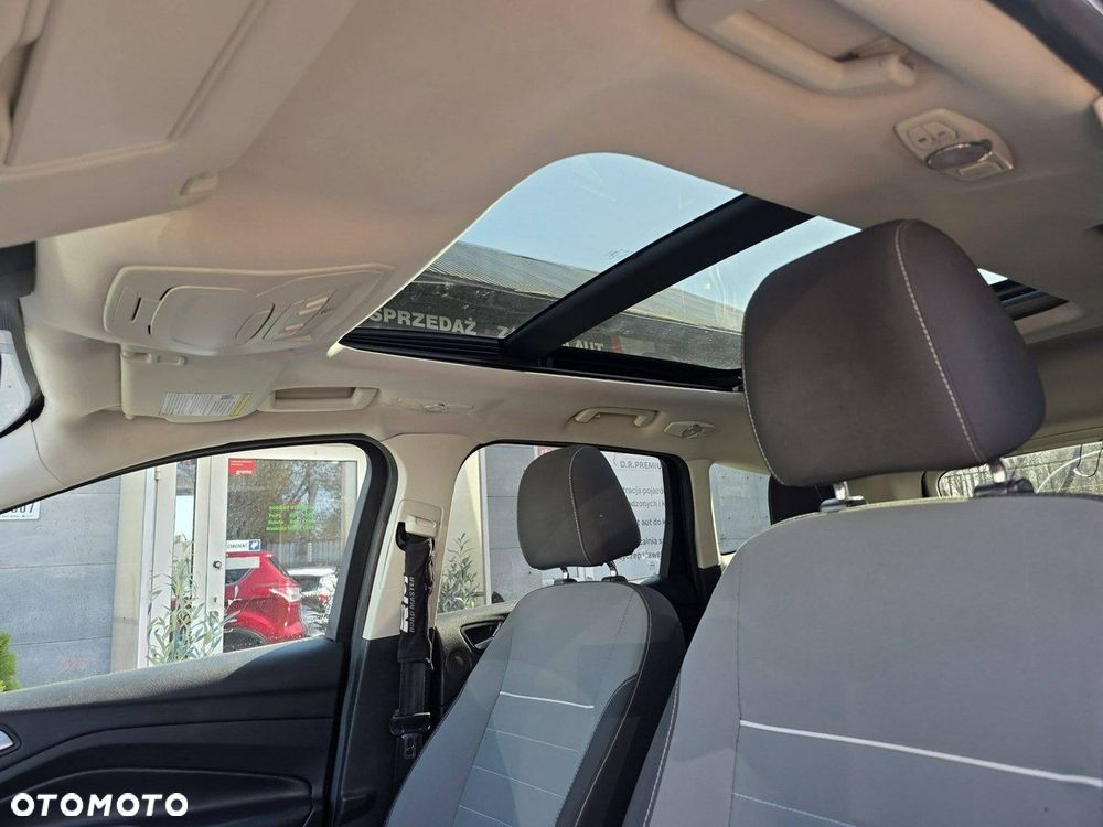 Ford Kuga - 8