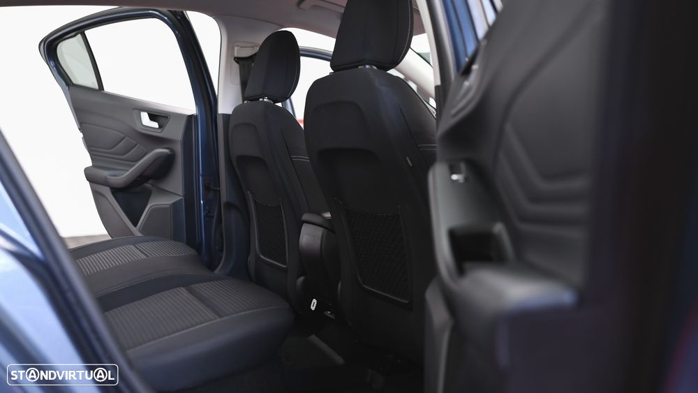 Ford Focus 1.5 TDCi EcoBlue Titanium - 34