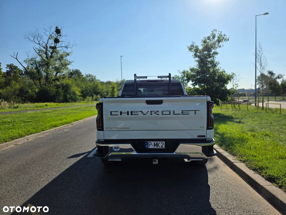 Chevrolet Silverado - 6