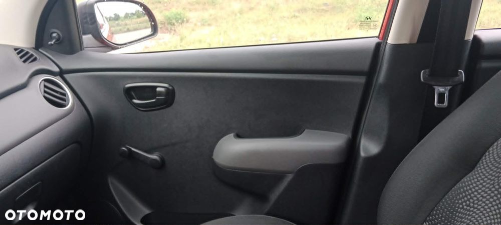 Hyundai i10 1.1 Base - 20