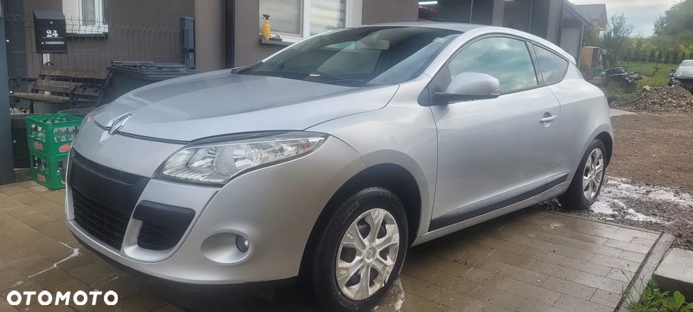 Renault Megane 1.6 16V Confort Authentique - 1