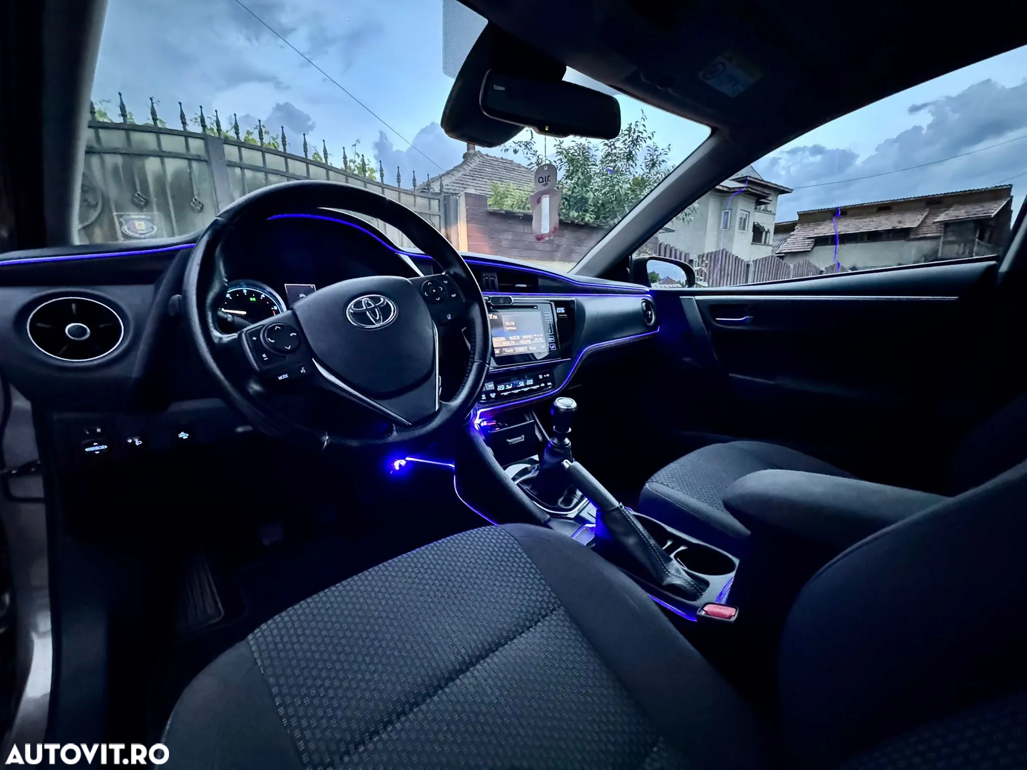 Toyota Corolla - 18