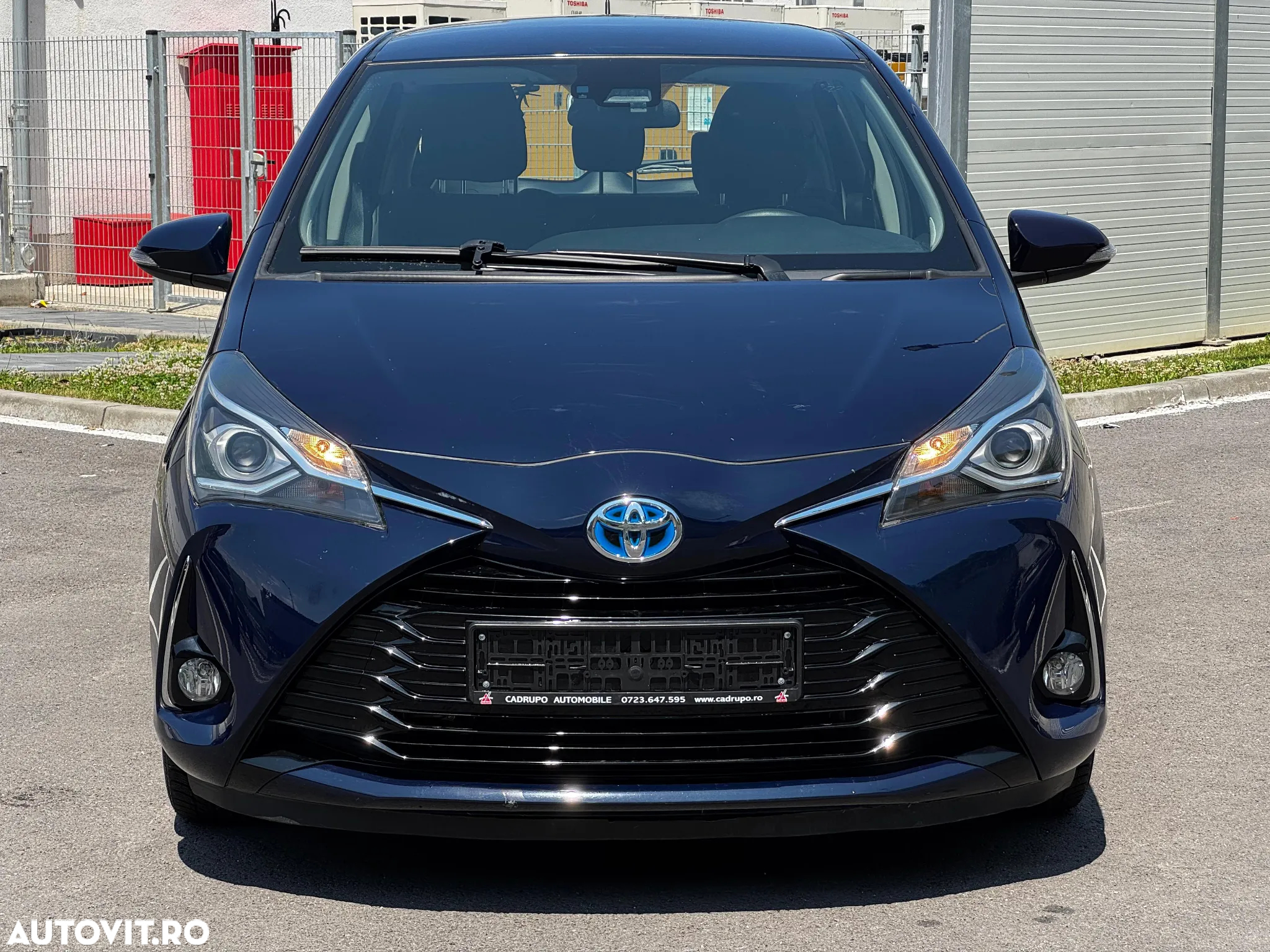 Toyota Yaris 1.5 VVT-i HSD Eco - 9