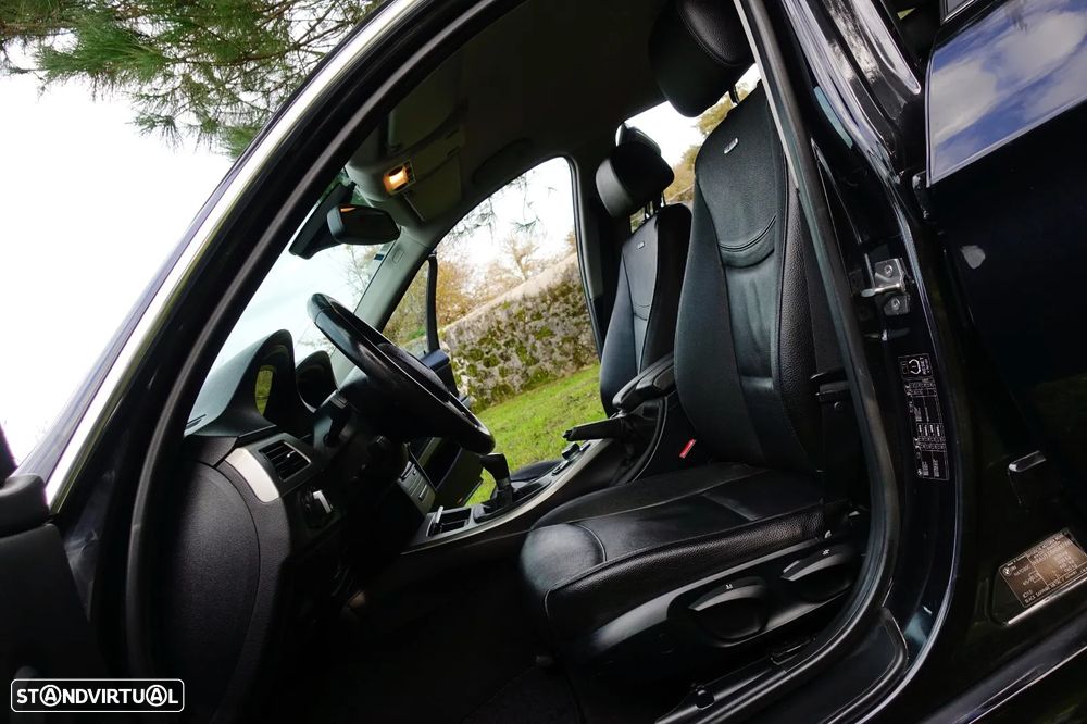 BMW 320 d Sport - 19