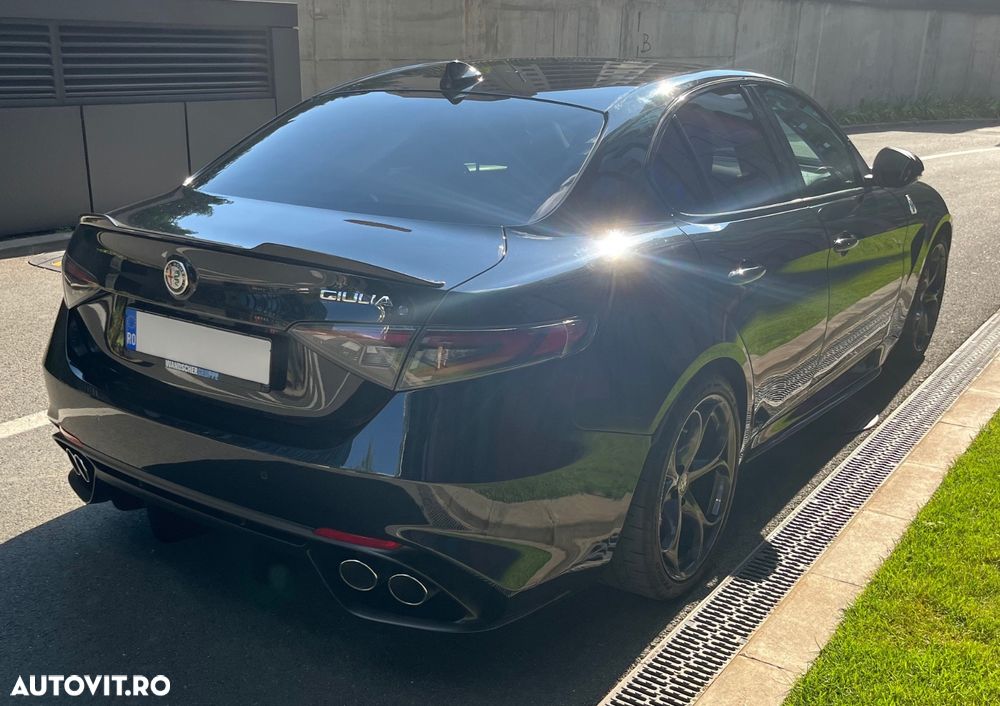 Alfa Romeo Giulia 2.9 Turbo RWD AT8 Quadrifoglio - 6