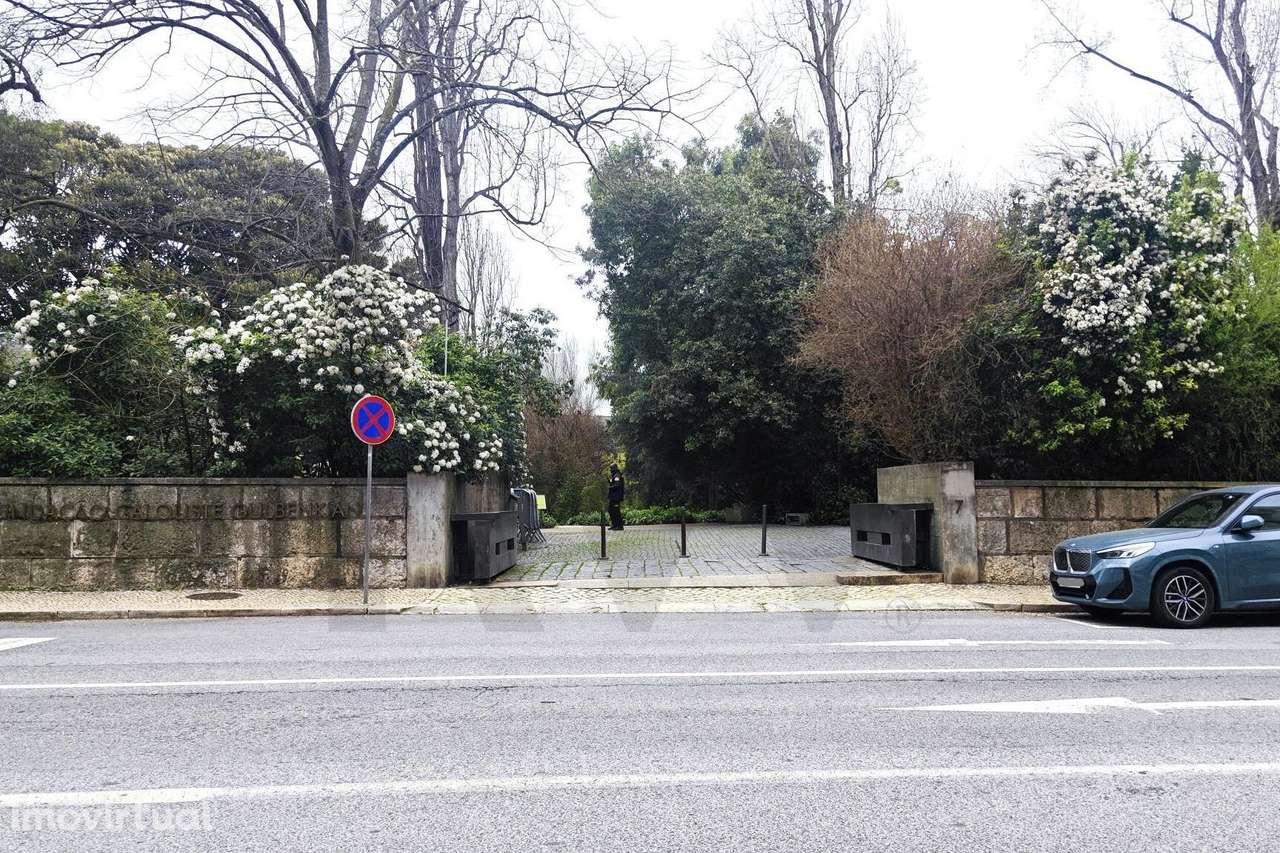 Loja na Rua Marquês Sá da Bandeira Área bruta: 43 m2 - Grande imagem: 5/10