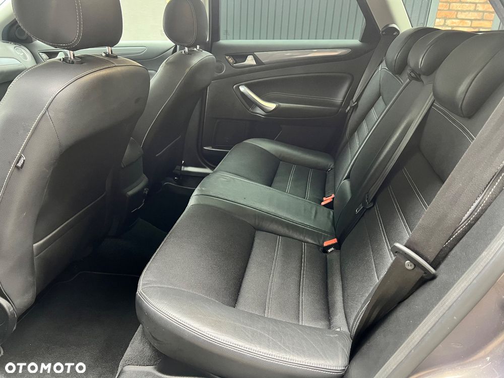 Ford Mondeo 2.0 TDCi Champions Edition - 29