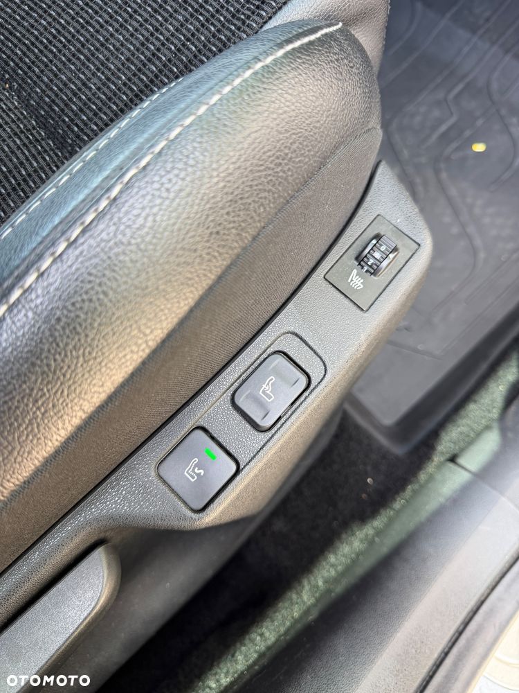 Citroën C4 HDi 150 Exclusive - 25