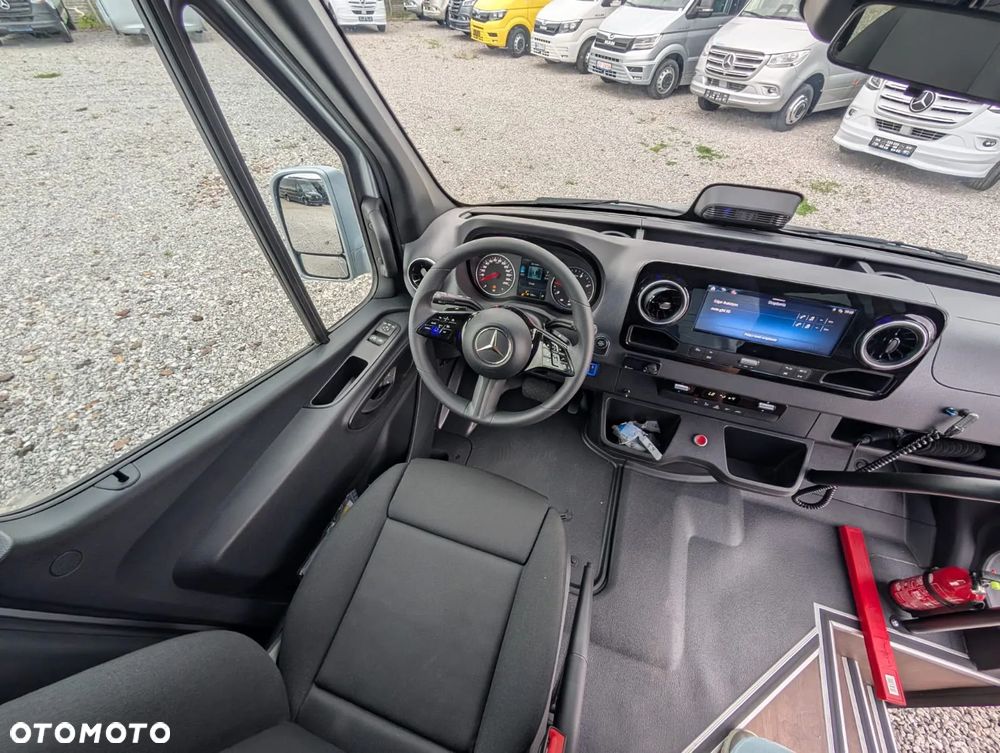 Mercedes-Benz Sprinter 519 - 15