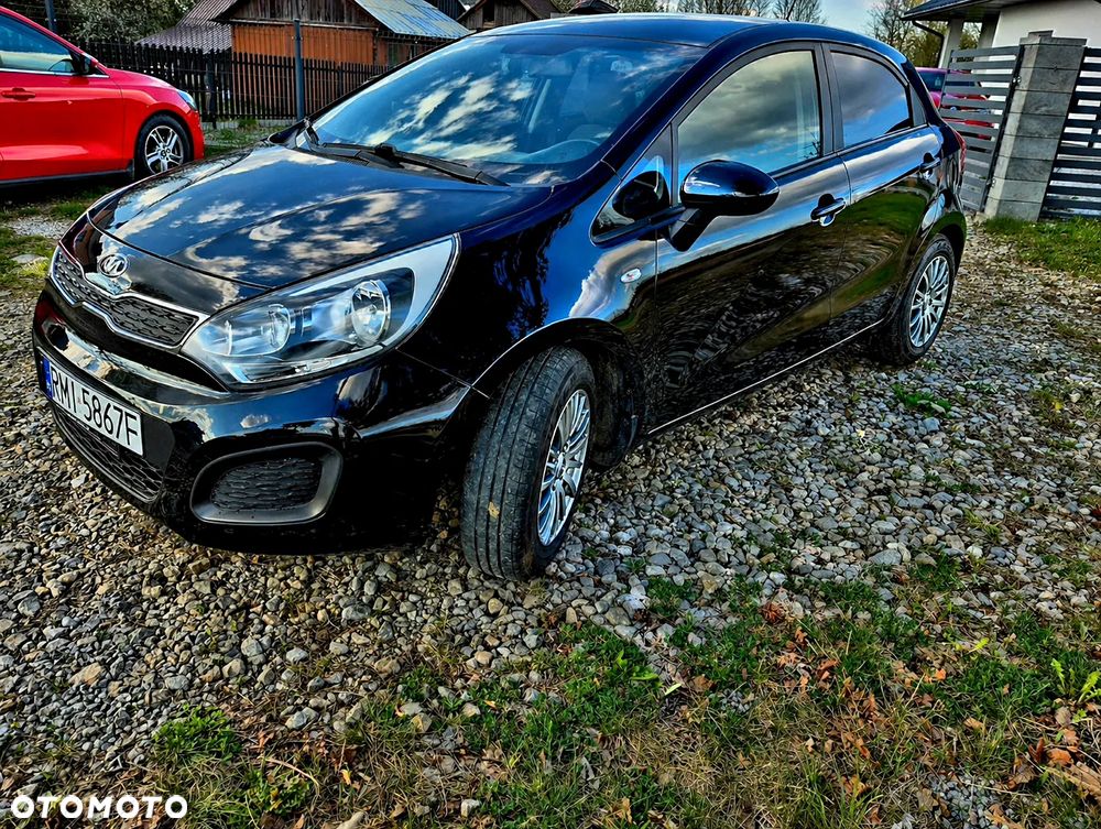 Kia Rio 1.2 Fifa World Cup Edition - 2