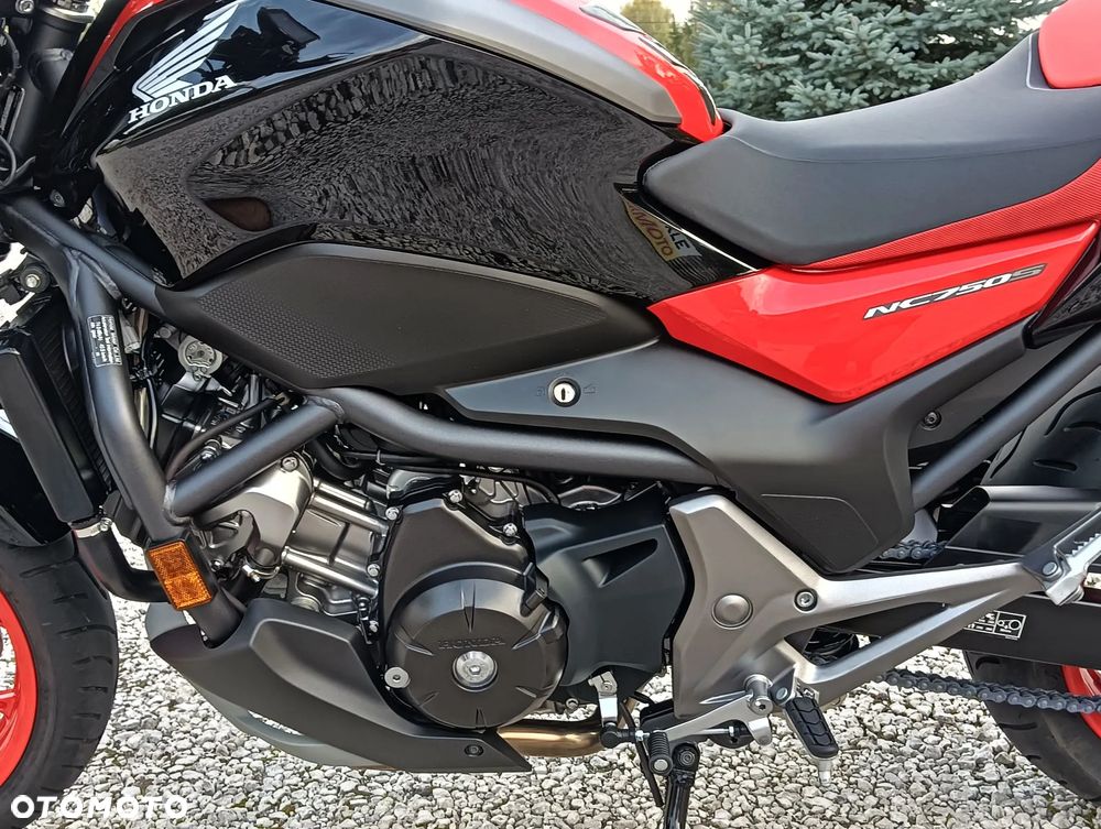 Honda NC - 22