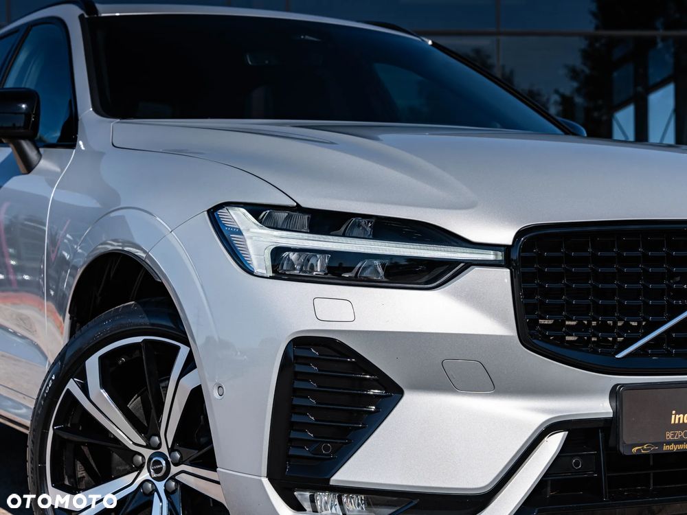 Volvo XC 60 B4 B Plus Dark - 17