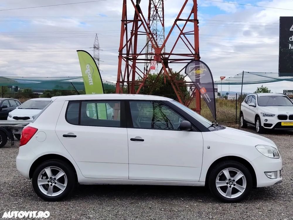 Skoda Fabia 1.2 HTP Ambiente - 14