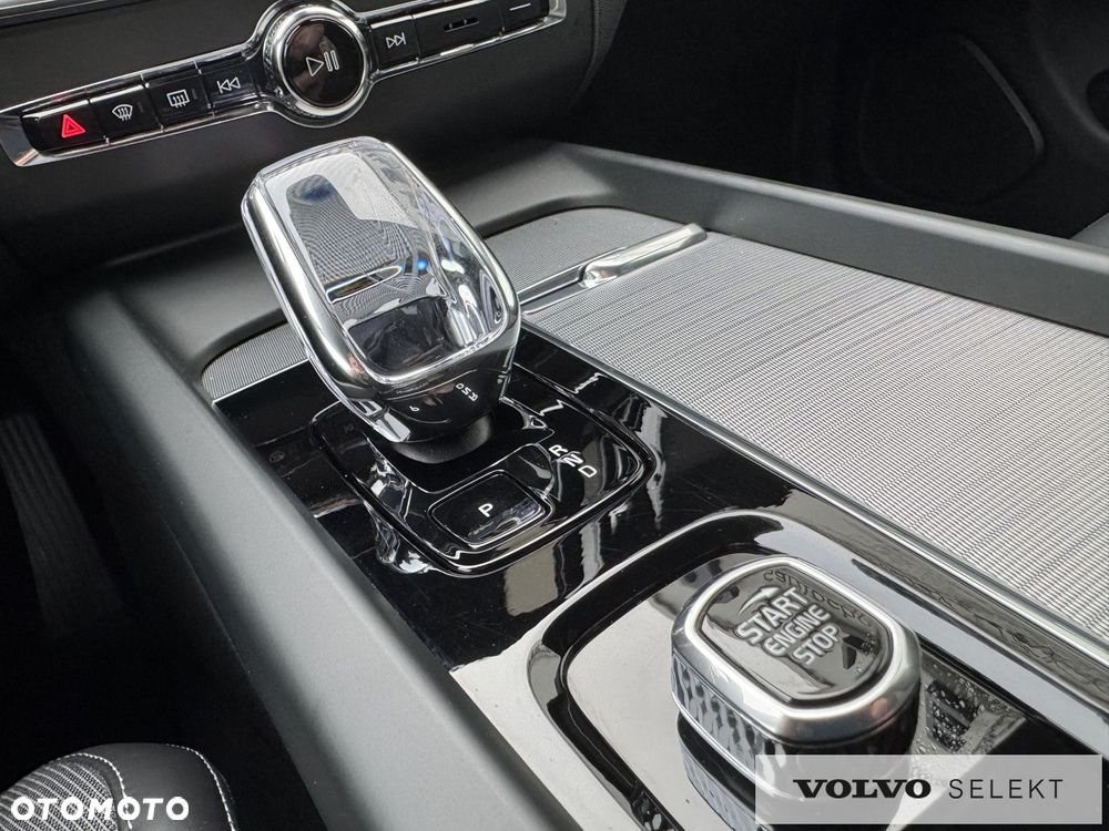 Volvo XC 60 - 25