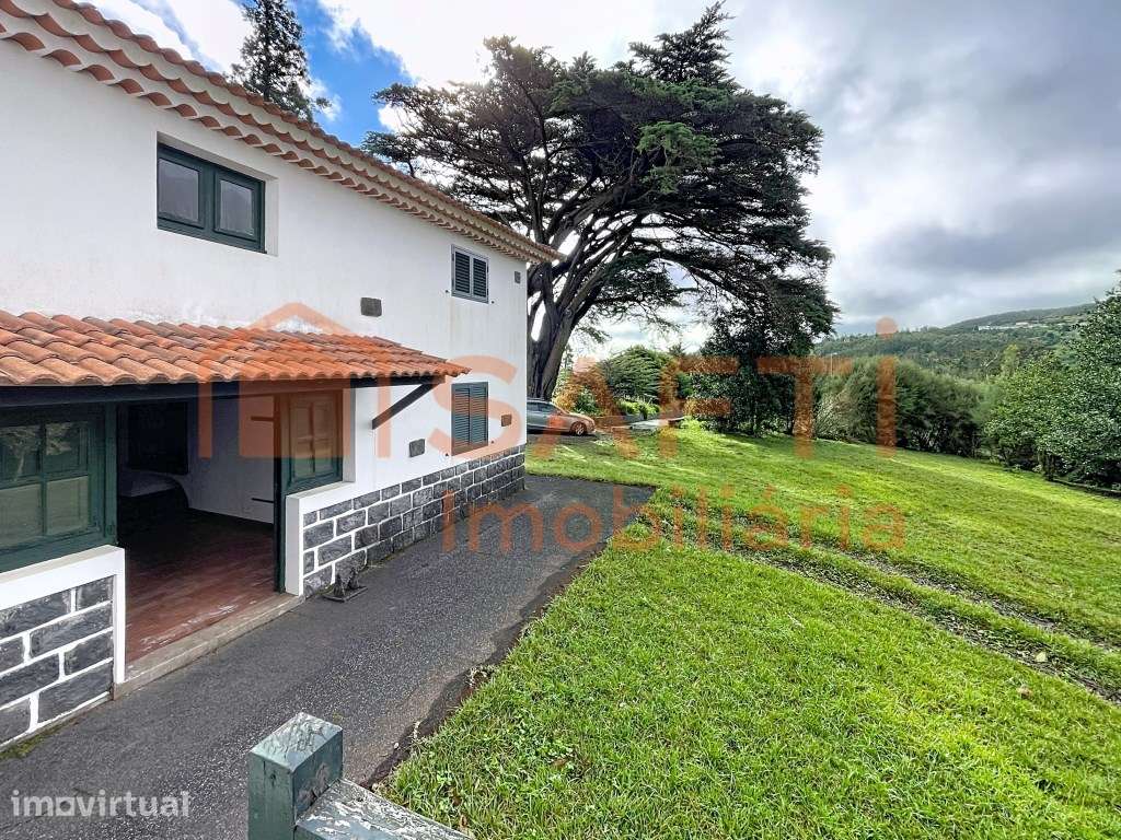 Vende-se moradia no Santo António da Serra com terreno de 11.700 m² - Grande imagem: 4/20