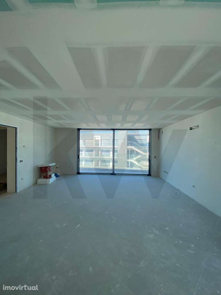 Pederneira | Nazaré :: Apartamento T2 com Piscina no Rooftop e vistas - Grande imagem: 5/39